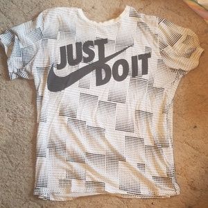 Nike tee